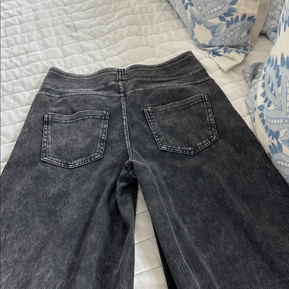 HALARA Charcoal Denim wide leg Jean M Petite - Picture 6 of 8